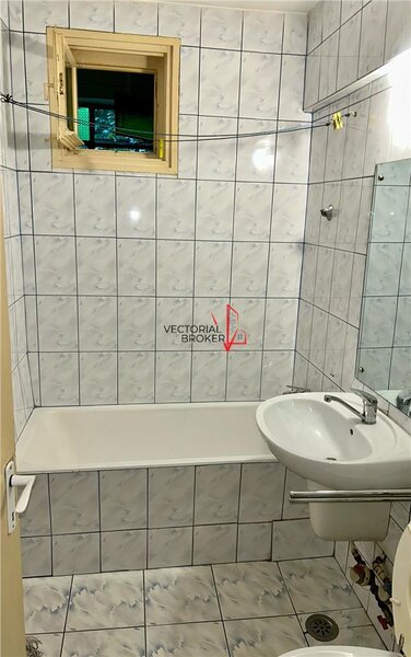 Titan, Piata Minis vanzare apartament 2 camere